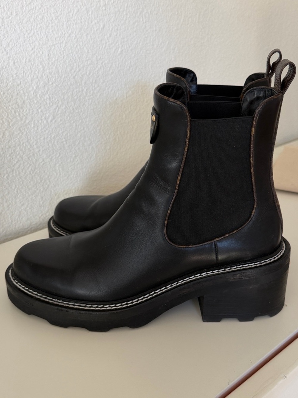 Louis Vuitton Black Beaubourg Chelsea Boots Size 41 - Picture 3 of 16